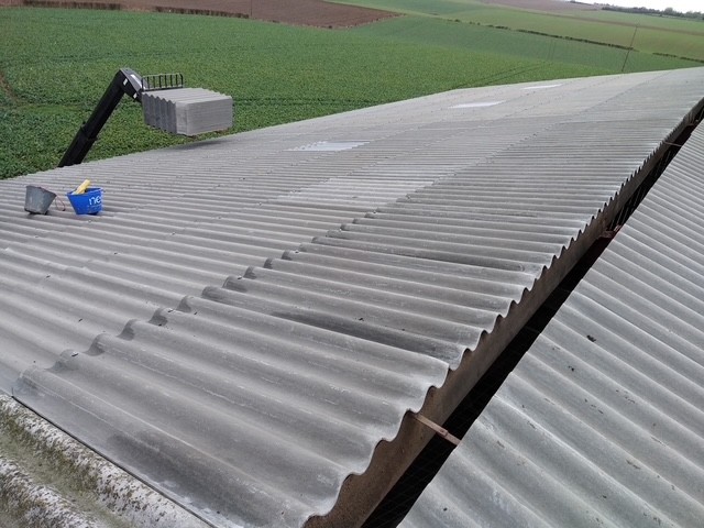 Pose de couverture fibro-ciment